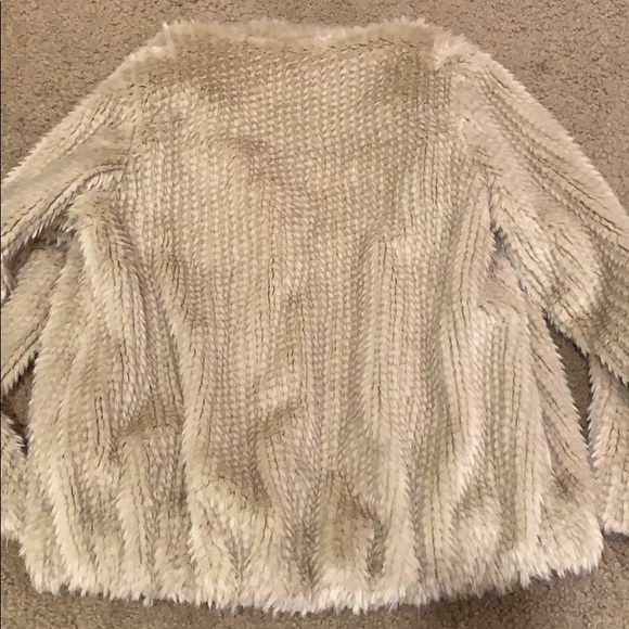 Girls jacket-faux fur - Picture 6 of 8